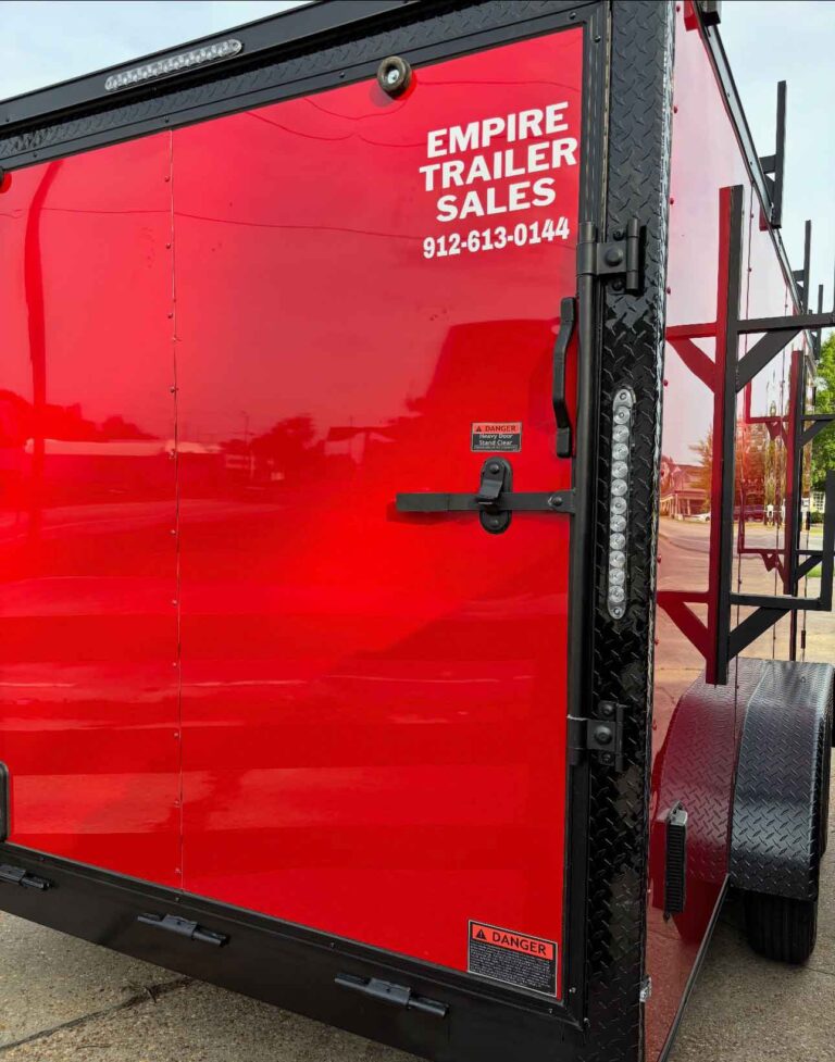 Enclosed-Tailers-red-black-back