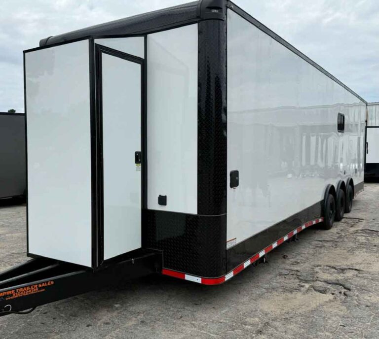 Enclosed-Tailers-white-black-3-qurater-ot