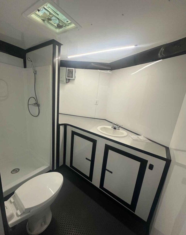 Enclosed-Tailers-white-black-inside-2
